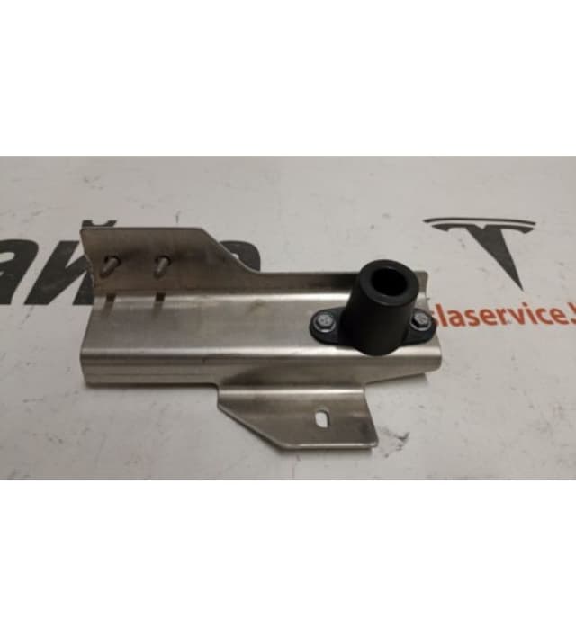 Направляющая усилителя переднего бампера, левая, Tesla Model X (OEM 1061424-00-C)