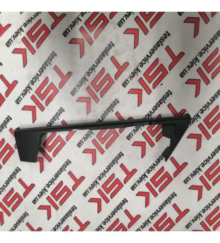 Облицовка салазок сидений, Tesla Model X (OEM 1061627-00-B)