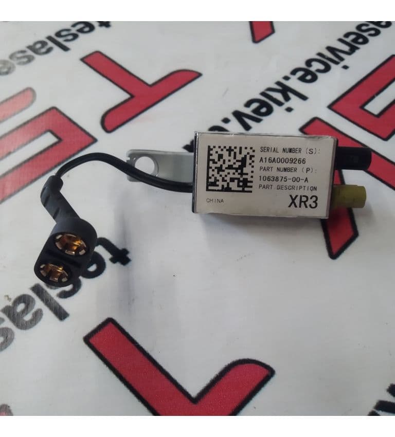 Антена FM2 DAB-EU APACL, Tesla Model X (OEM 1063875-00-A)