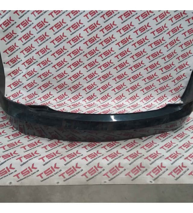 Бампер задний 4 парктроника, Tesla Model S (OEM 1068750-00-A)