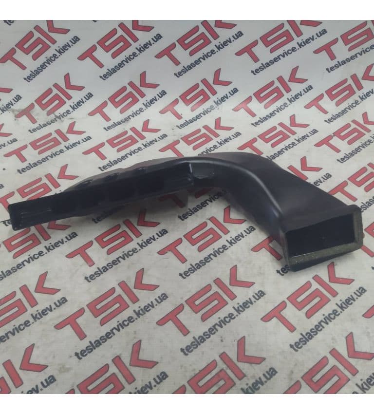 Воздуховод торпеды левый, Tesla Model S (OEM 1083388-00-D)