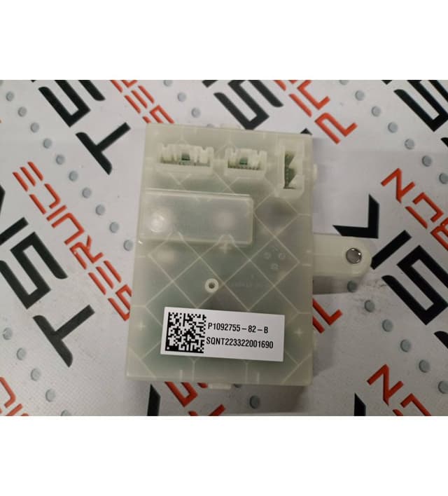 Блок CCS управления порта зарядки Gen 3, IEC, Tesla Model S (OEM 1092755-82-B)