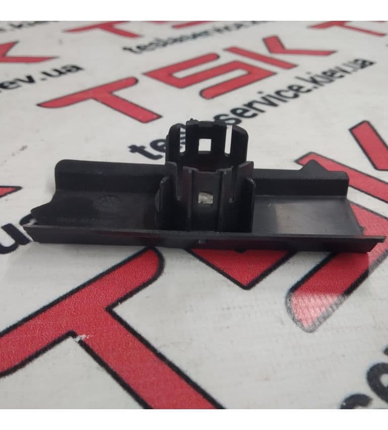Кронштейн парктроника S4, Tesla Model X (OEM 1097467-00-A)