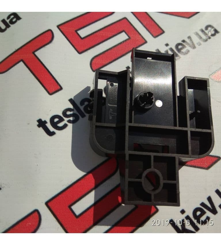 Кронштейн модуля HOMELINK V {M3/MSR2}, Tesla Model Y (OEM 1098355-00-B)