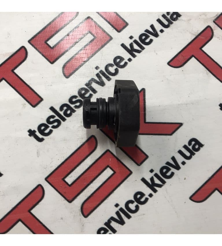 Крышк расширительного бачка, Tesla Model S (OEM 1101469-00-A)