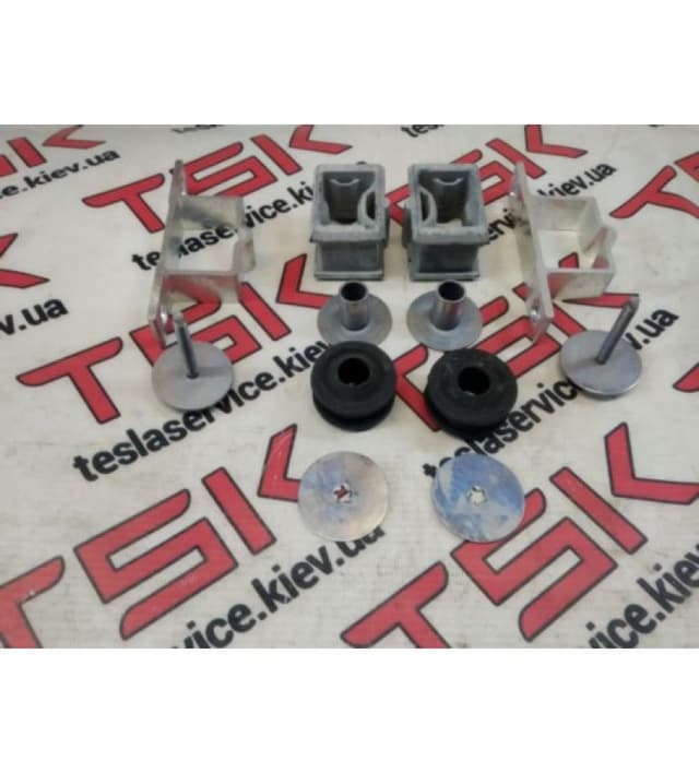 Опоры радиатора комплект, Tesla Model S (OEM 1451878-00-A)