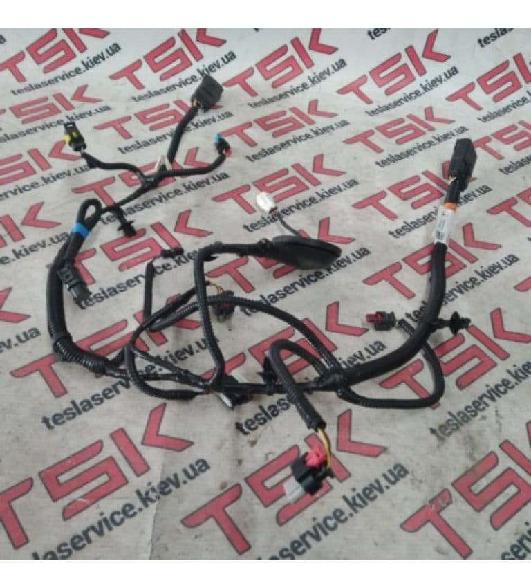 Проводка панели радиаторов, Tesla Model Y (OEM 1489050-00-C)