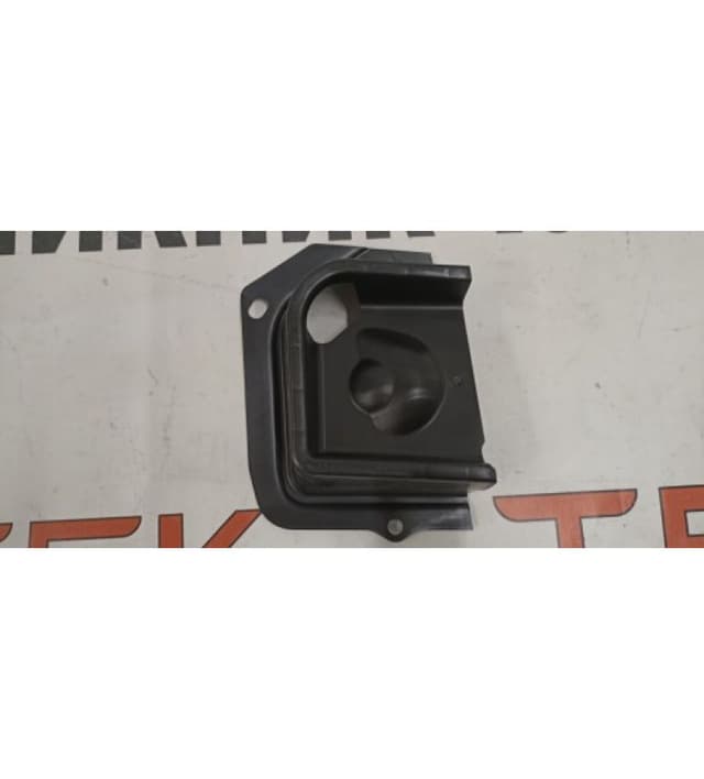 Накладка стакана амортизатора правого (MY), Tesla Model Y (OEM 1494084-00-A)