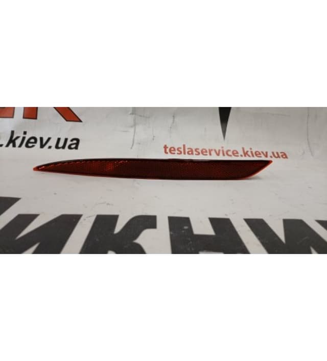 Отражатель заднего бампера LH, Tesla Model Y (OEM 1495817-00-C)