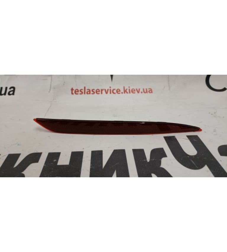Отражатель заднего бампера , RH, Tesla Model Y (OEM 1495818-00-C)