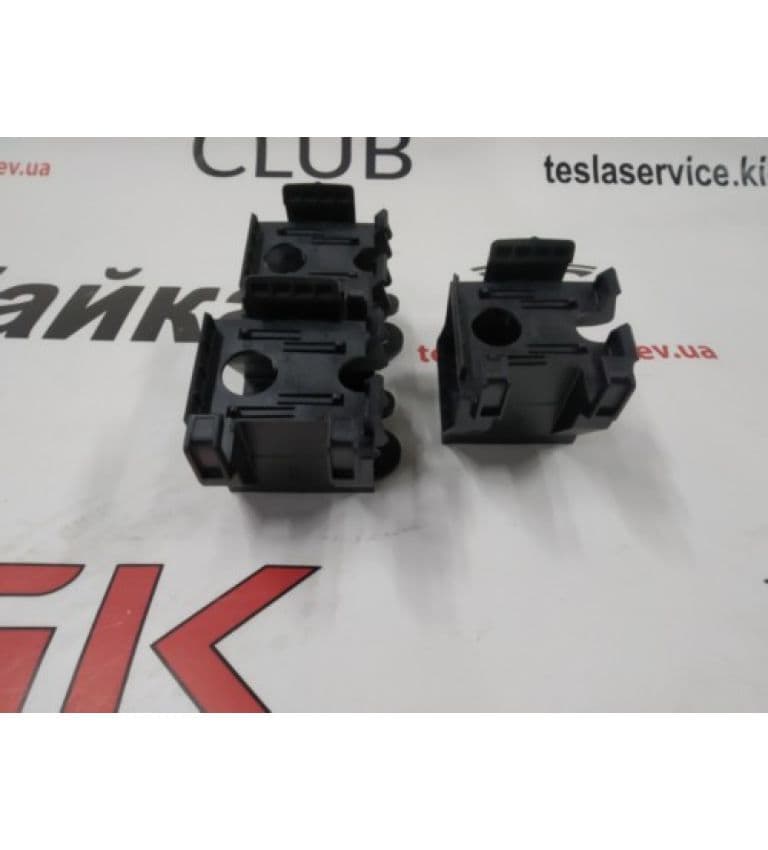 Кронштейн радара, Tesla Model Y (OEM 1500123-00-B)