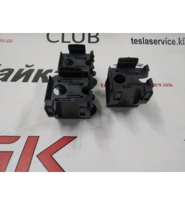 Кронштейн радара, Tesla Model Y (OEM 1500123-00-B)
