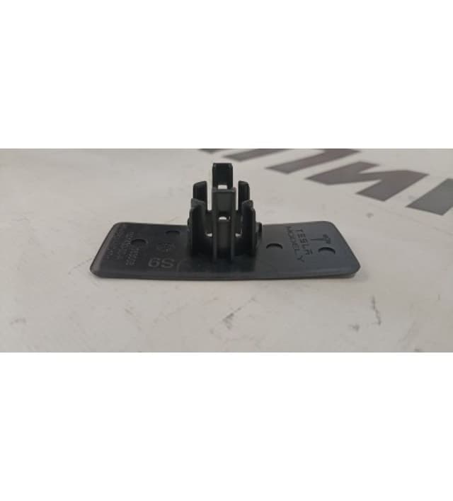 Кронштейн парктроника зад.бампер S9, Tesla Model Y (OEM 1501430-00-A)