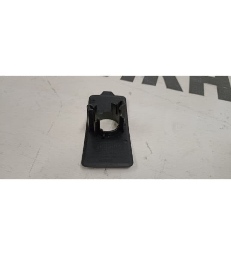 Кронштейн парктроника зад.бампер S11, Tesla Model Y (OEM 1501432-00-A)
