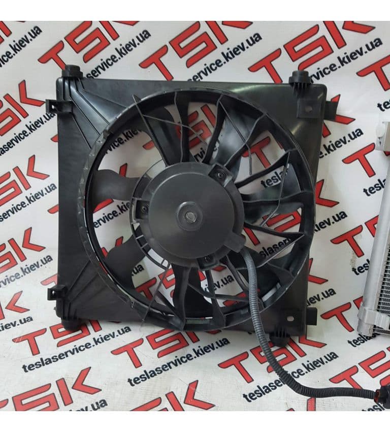 Вентилятор радиатора кондиционера правый {MS_MSR}, Tesla Model S (OEM 6008358-00-D)