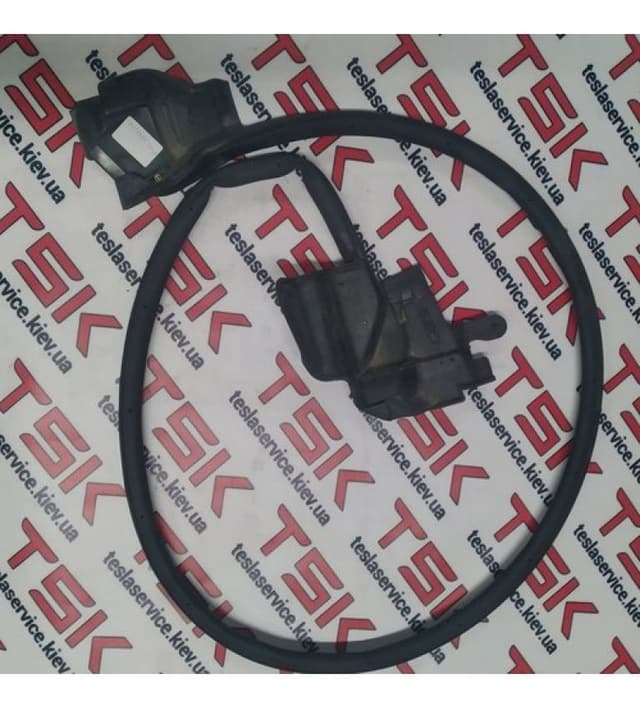 Уплотнитель двери передней правой MS {MS_MSR}, Tesla Model S (OEM 6009594-00-D)