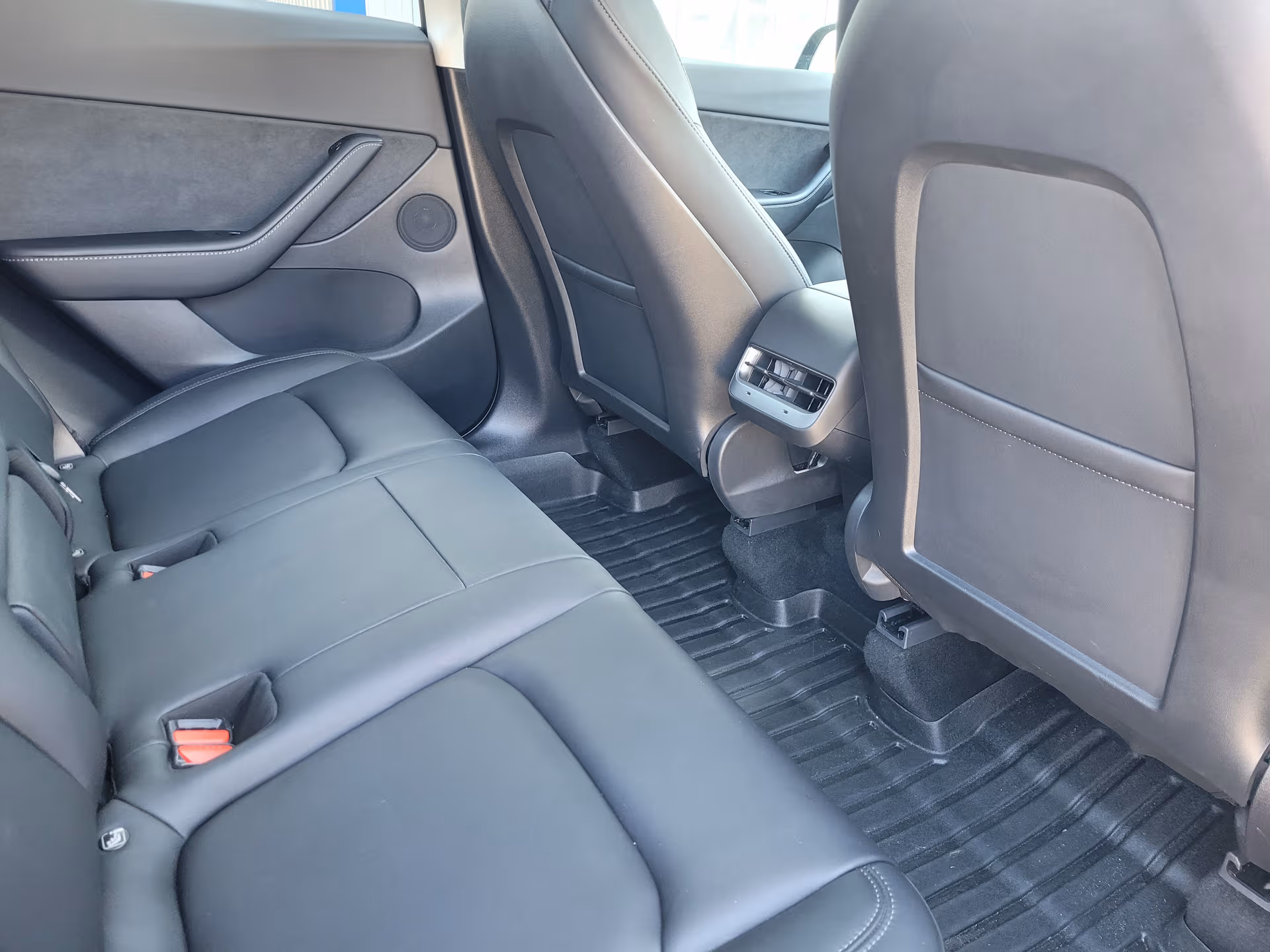 Tesla Model Y 2020
