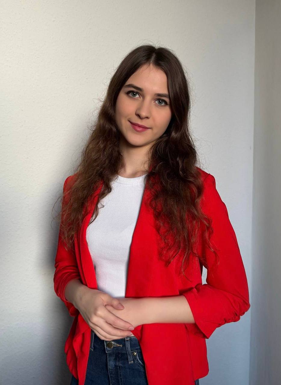 Надія Шестакова