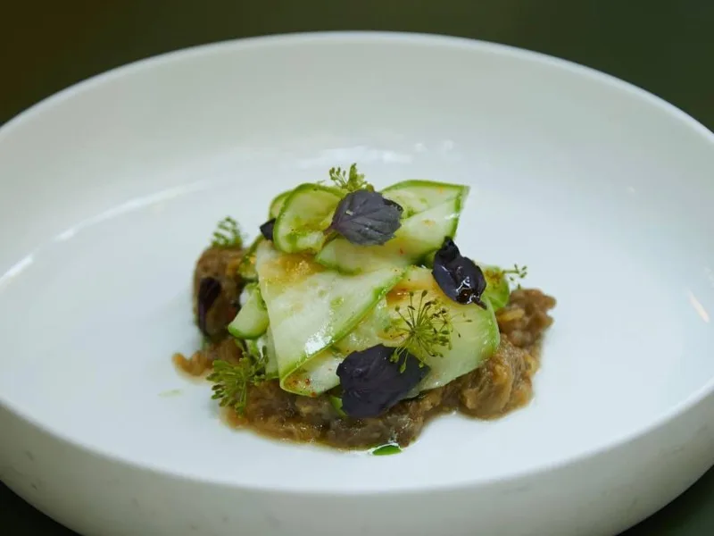Копчений баклажан зі страчателлою - Lili Bistro у Одесі