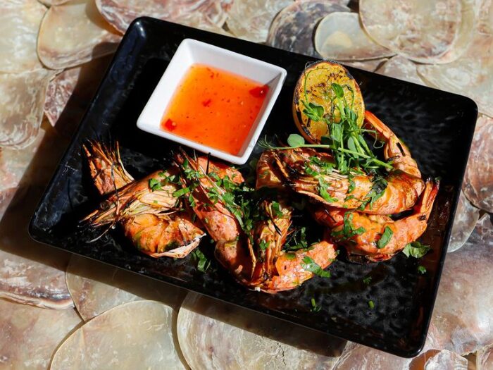 Креветки гриль з соусом світ чилі — Sea Esta Restaurant у Одеса